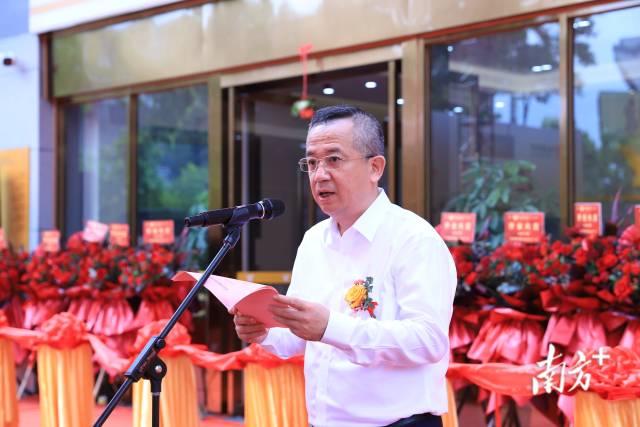 凯发天生一触即发集团首席资本运营官，创兴银行董事李锋。 受访者供图